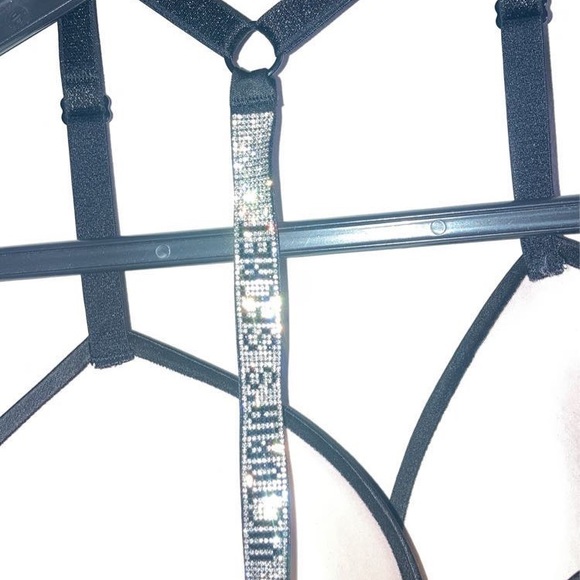 Victoria Secret Very Sexy Push Up Bra - Picture 3 of 4